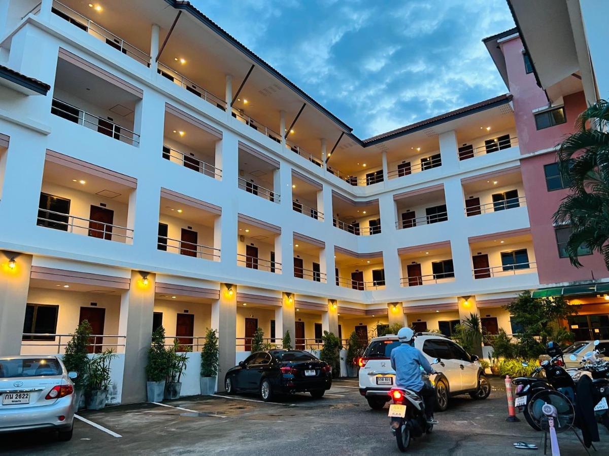 Jj Palace เจเจ พาเลซ Hotel Ban Si Than Exterior foto