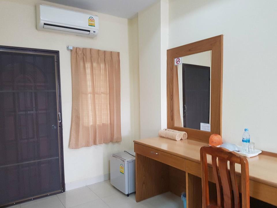 Jj Palace เจเจ พาเลซ Ban Si Than Exterior foto